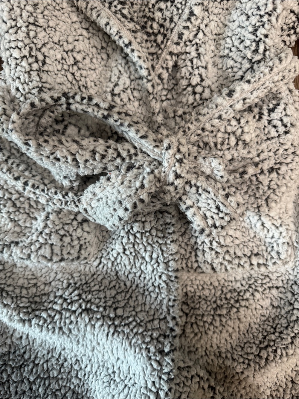 Aerie Plush Sherpa Hooded Robe in Light Gray - Picture 3 of 5